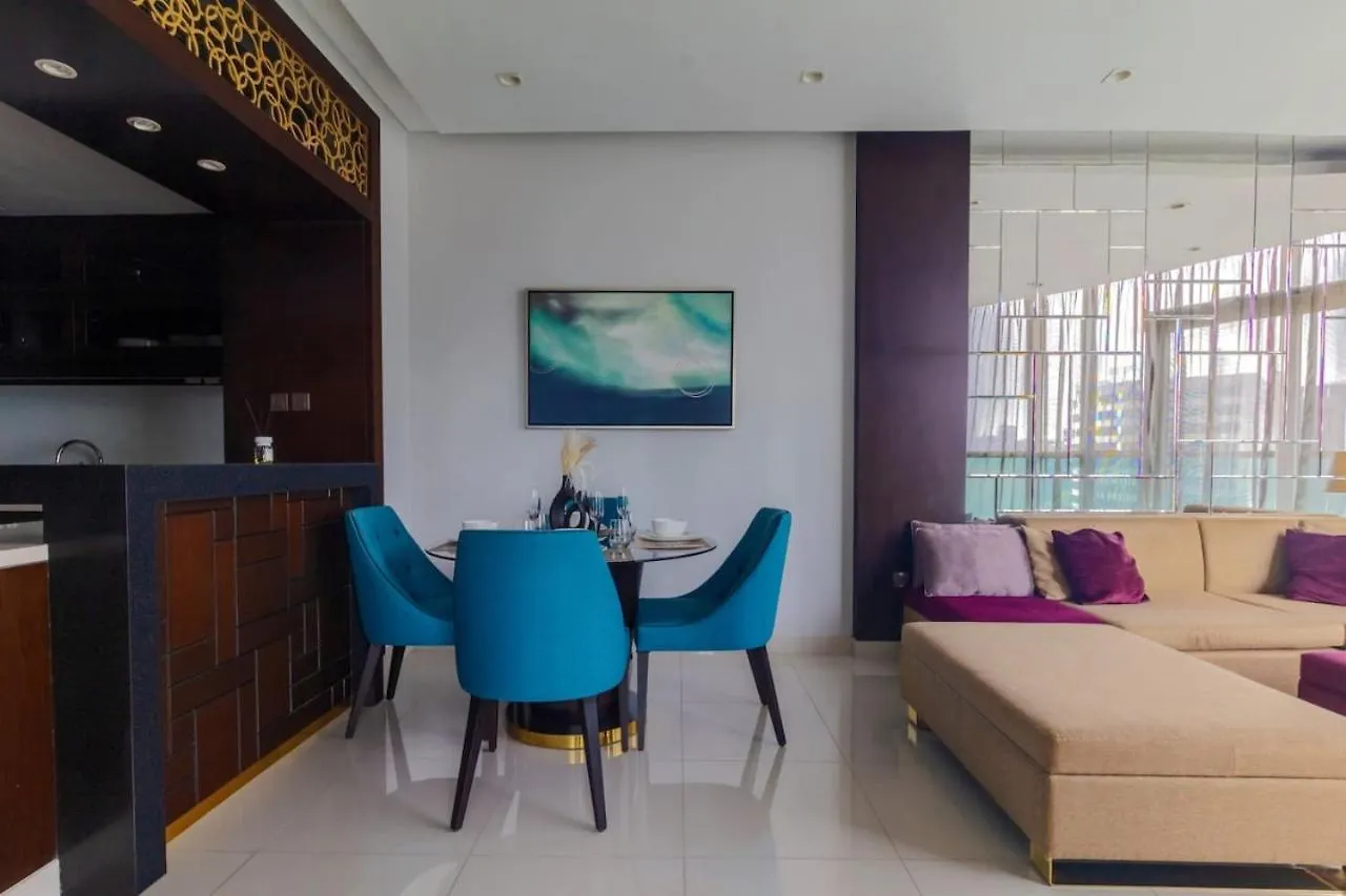 Luxury Downtown Pool And Private Patio Apartment Dubai United Arab Emirates