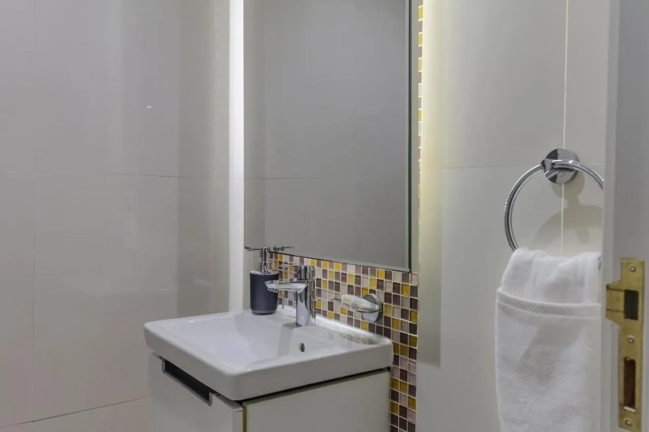 Luxury Downtown Pool And Private Patio Apartamento Dubai Emirados Árabes Unidos