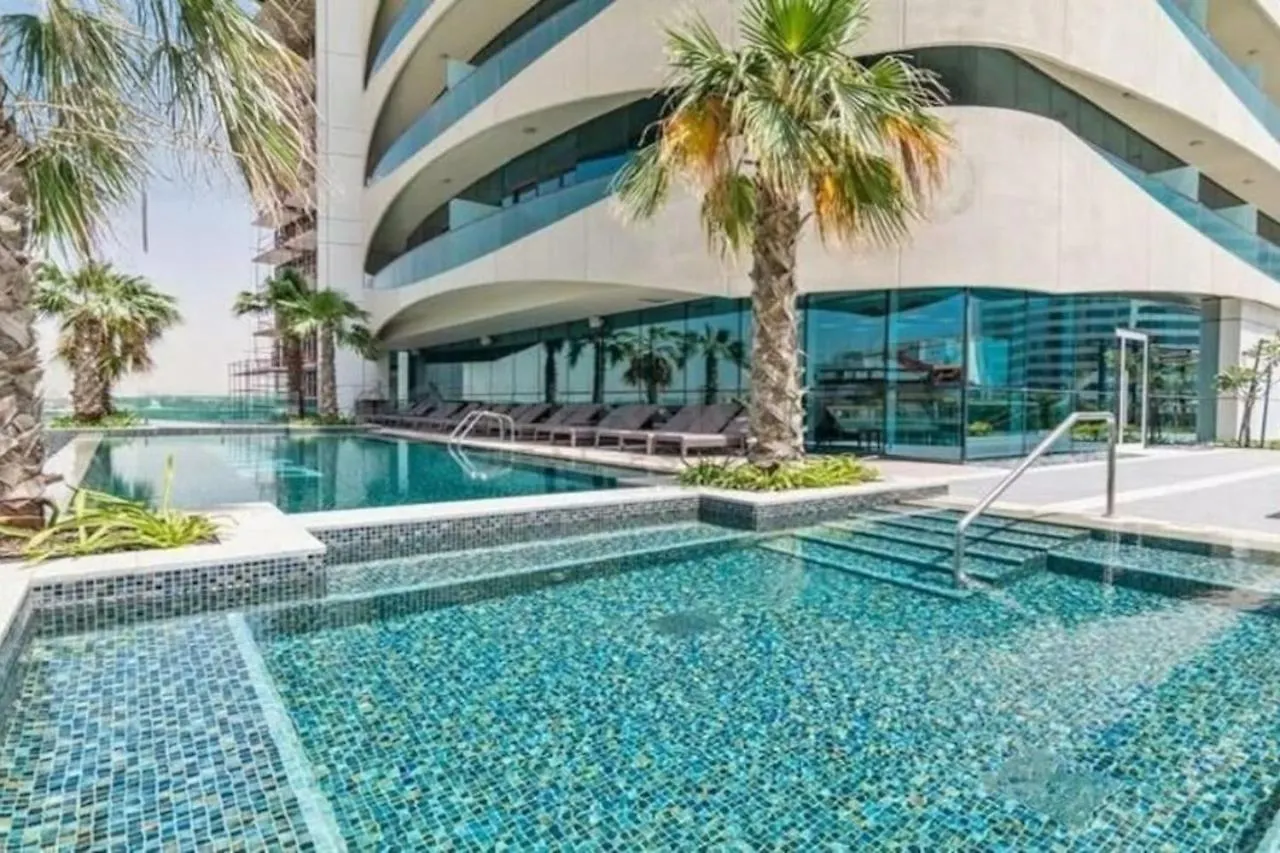 Luxury Downtown Pool And Private Patio Apartamento Dubai
