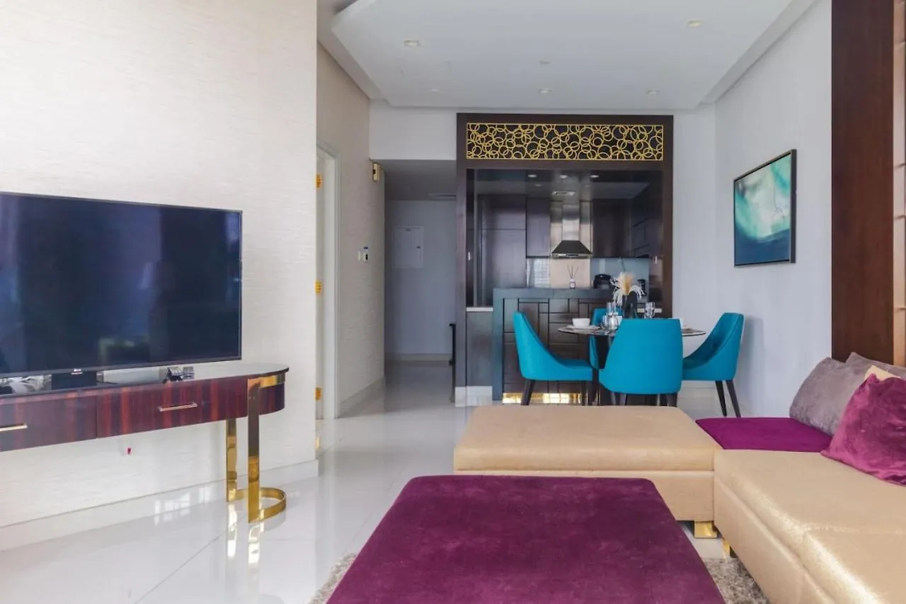 Luxury Downtown Pool And Private Patio Apartamento Dubai